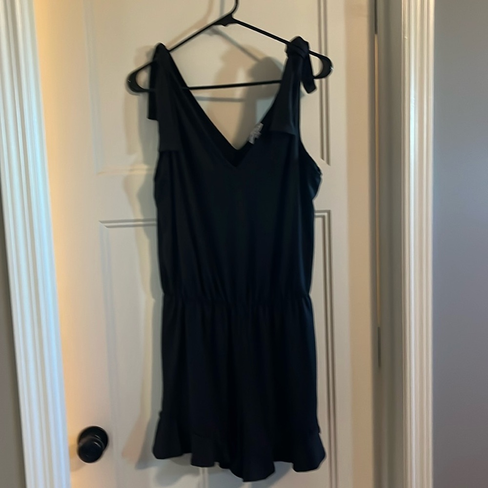 Women’s black tie sleeve romper